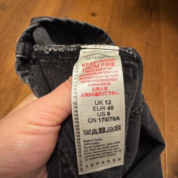 Topshop Black Denim Cargo Mini Skirt | Size 8 | EUC | Utility Style - Picture 4 of 7